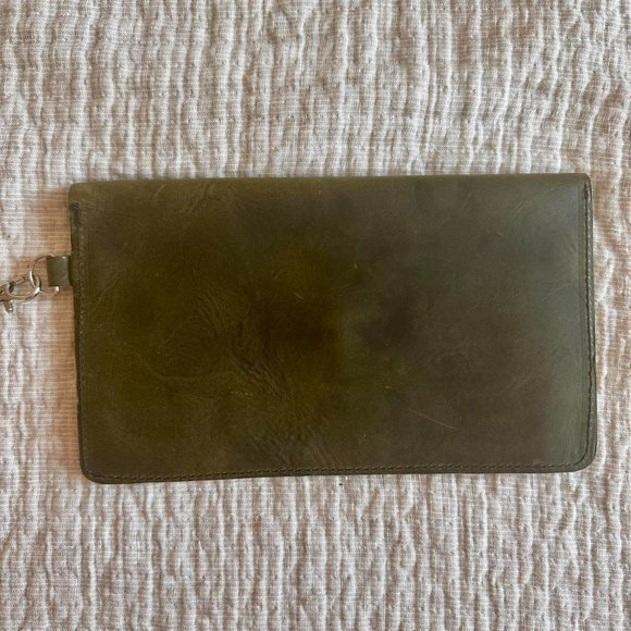 Genuine Leather Wristlet Green - Picture 4 of 6